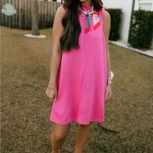 Entro Bright Pink Sleeveless Shift Dress